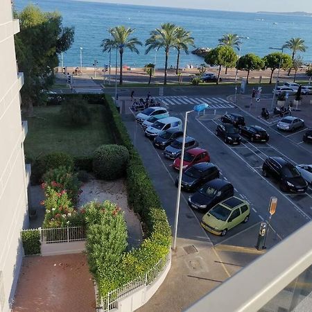 Appartement 6 Personnes Face A La Mer Cagnes-sur-Mer Exteriér fotografie