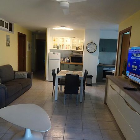 Appartement 6 Personnes Face A La Mer Cagnes-sur-Mer Exteriér fotografie