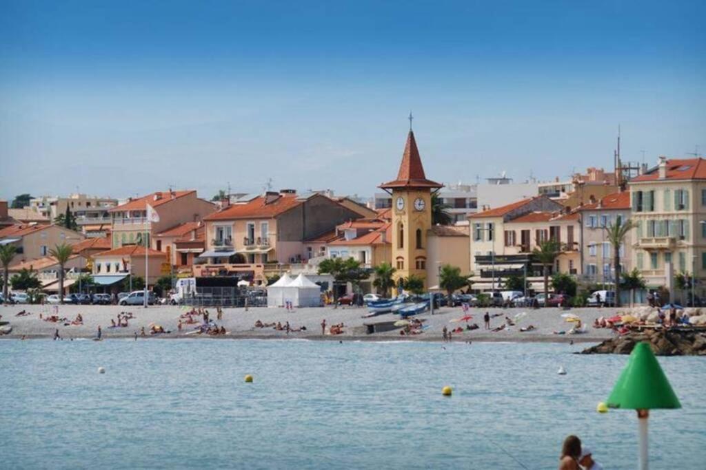 Appartement 6 Personnes Face A La Mer Cagnes-sur-Mer Exteriér fotografie